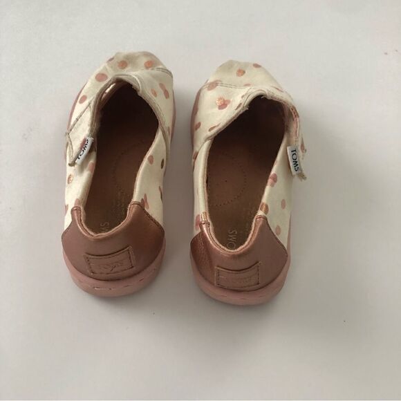 Toms off white with shimmering pink polka dots Velcro strap leather patch size 8 - Picture 6 of 8